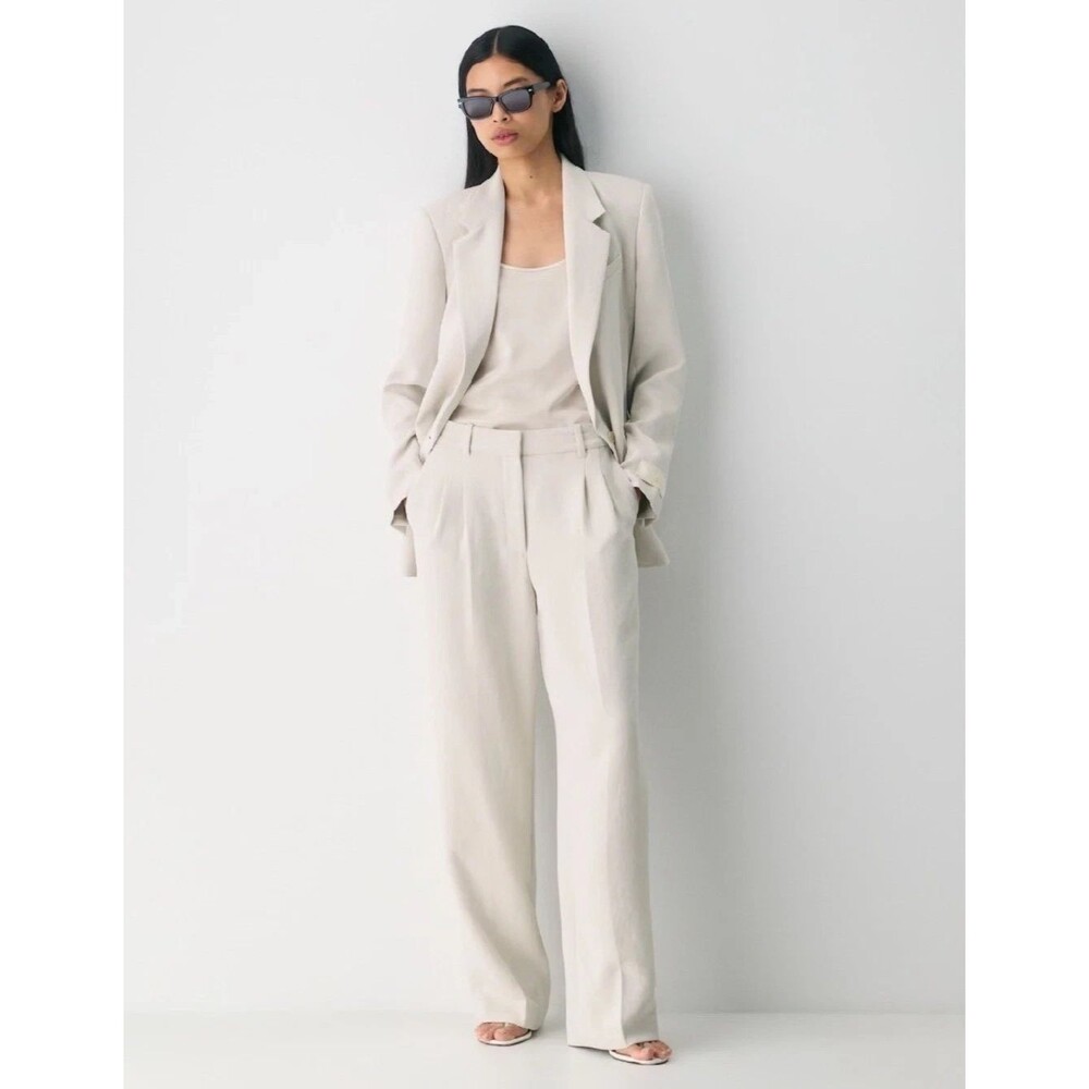 Aritzia Wilfred Effortless Pant Womens 10 Crepette Trouser Cream Quiet Luxury